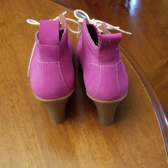 SHE'S BOLD❣️Dr. Martens Barbie pinkish, purple booties - Picture 4 of 9
